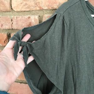 Universal Threads Top